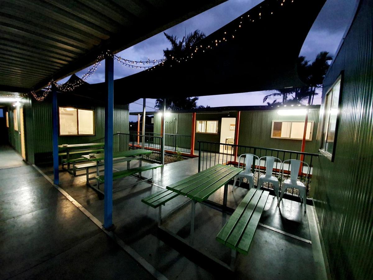 Hostel Palm Tree Backpackers Bundaberg Zewnętrze zdjęcie