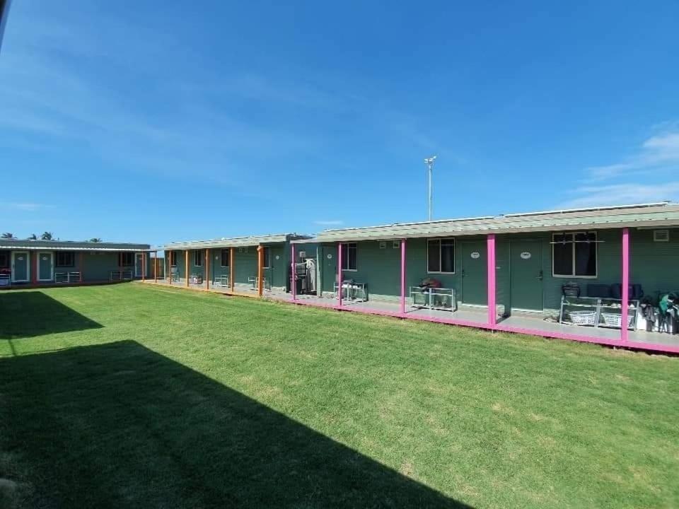 Hostel Palm Tree Backpackers Bundaberg Zewnętrze zdjęcie